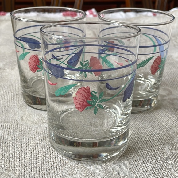 Lenox Poppies On Blue Drinking set of 3 Glasses - Picture 8 of 8